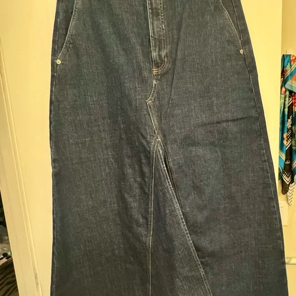 Banana Republic Dark Blue Women's Denim Skirt - Picture 6 of 12